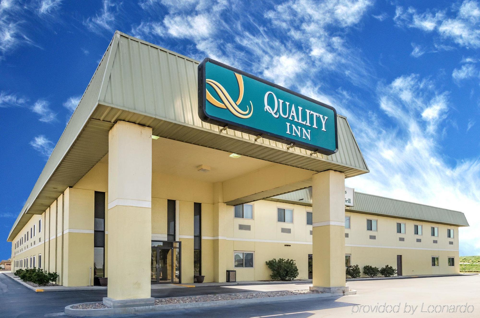 Rodeway Inn South Hutchinson Екстериор снимка