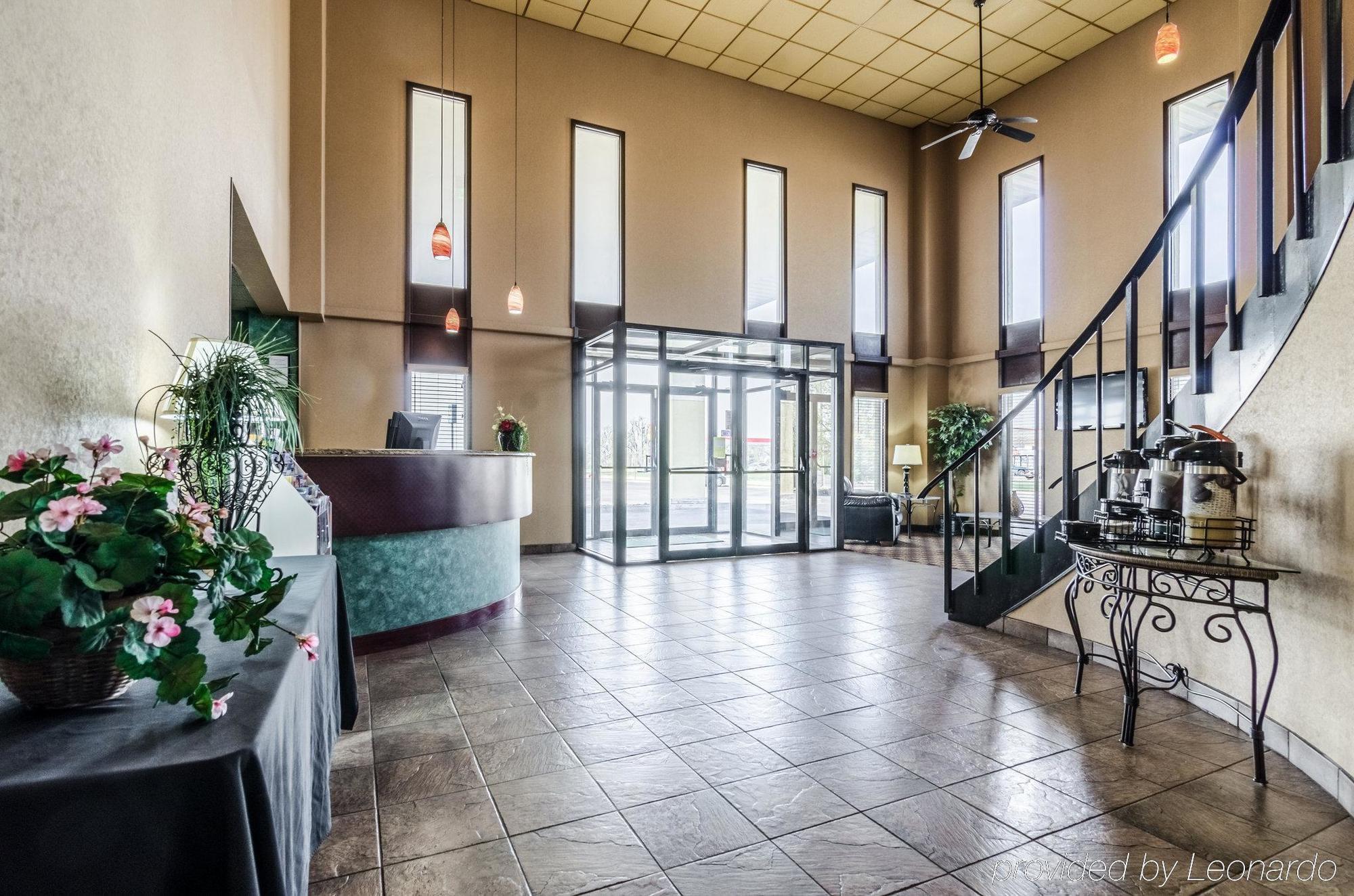 Rodeway Inn South Hutchinson Екстериор снимка